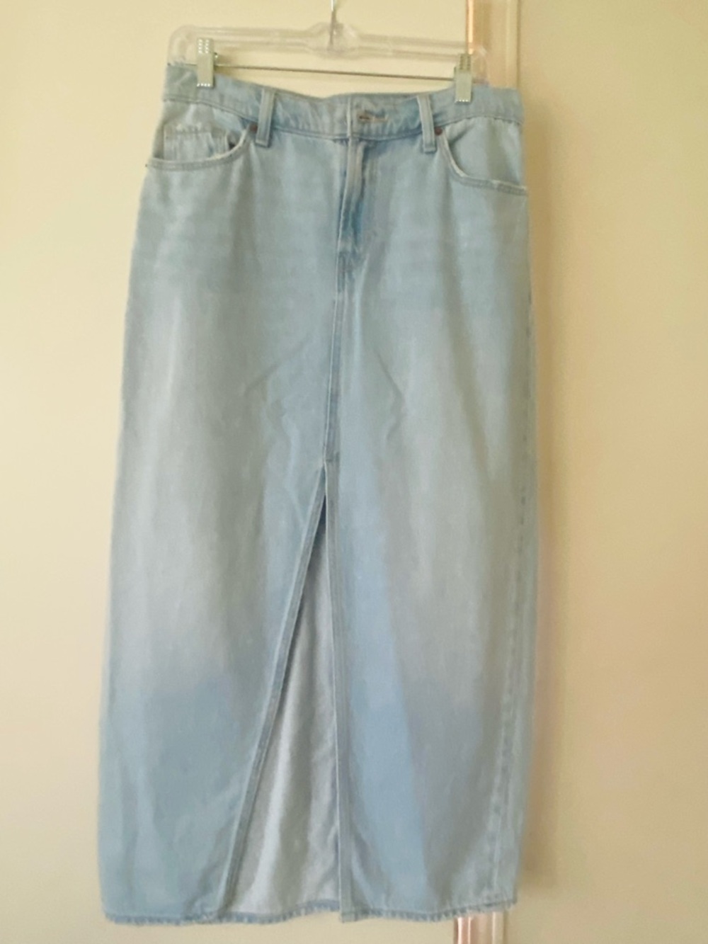 Old Navy Light Blue Denim Skirt with Front Seam